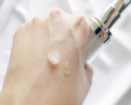Tẩy tế bào chết vật lý là gì? - Những lưu ý để sử dụng hiệu quả 3 Tẩy tế bào chết vật lý dạng lột