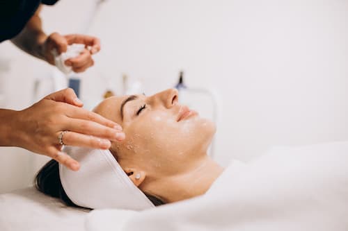 Những Cách Thải Độc Da Mặt Tại Nhà Không Cần Đến Spa 1 Thải độc da mặt là gì? Tại sao phải thải độc da mặt?