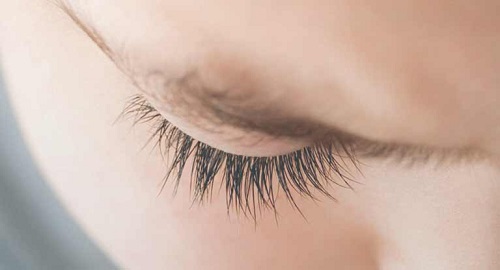 Đừng Để Viêm Chân Lông Mi Mắt Lu Mờ Vẻ Đẹp "Cửa Sổ Tâm Hồn" 4 Giữ vệ sinh vùng mắt