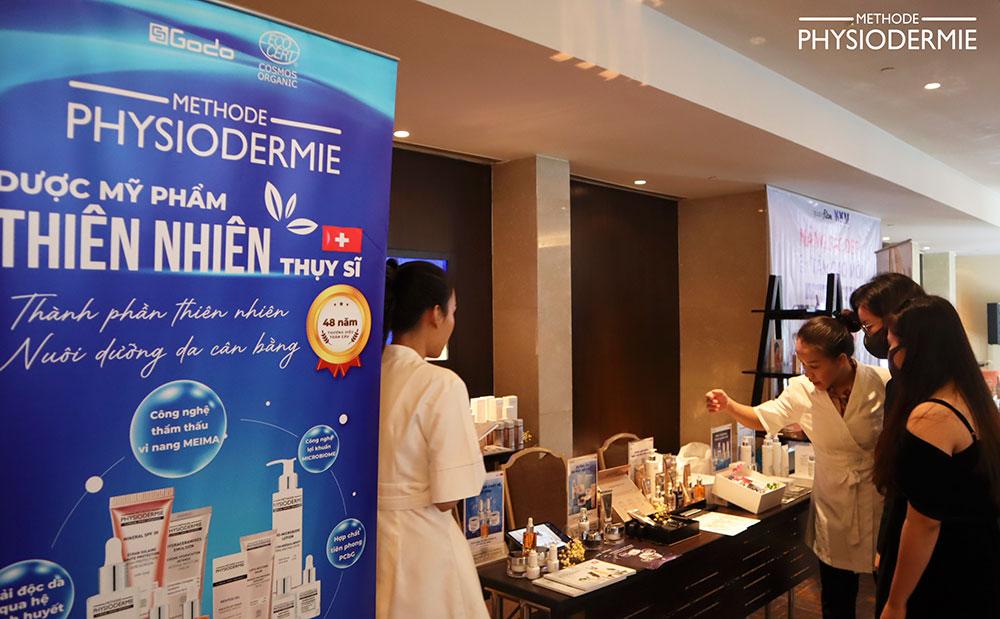 Methode Physiodermie nha tai tro vang su kien Vo Dung THE WELLNESS EDUCATION CONGRESS 5 Methode Physiodermie nha tai tro vang su kien Vo Dung THE WELLNESS EDUCATION CONGRESS 5