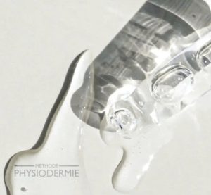 Uu tien chon serum HA cho da dau co ket cau long de tham thau