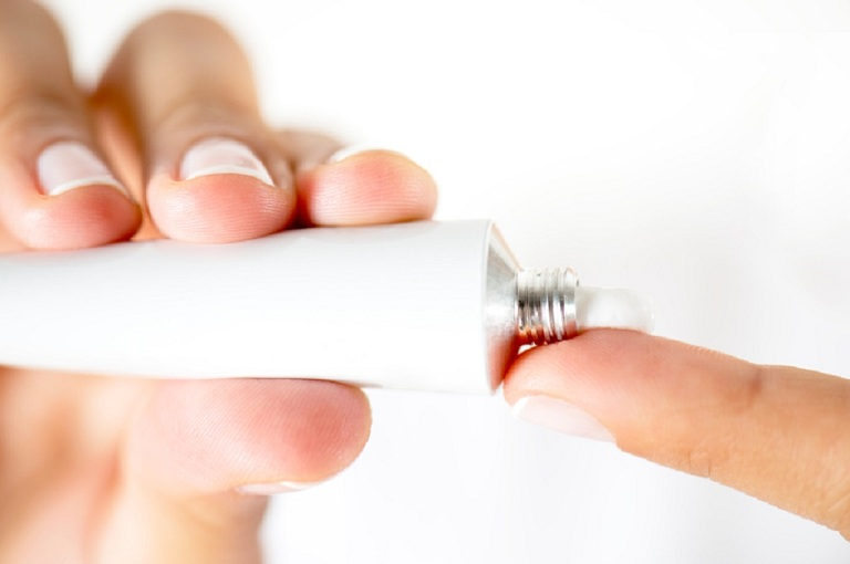 image (3) thuoc-boi-co-chua-corticoid